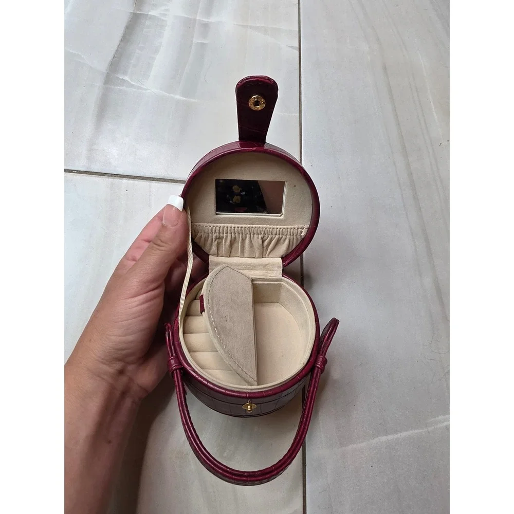 Vintage Burgundy Croc Embossed Round Jewelry Travel Case with‎ Mirror A5